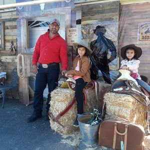 Meet your Posher, Julian